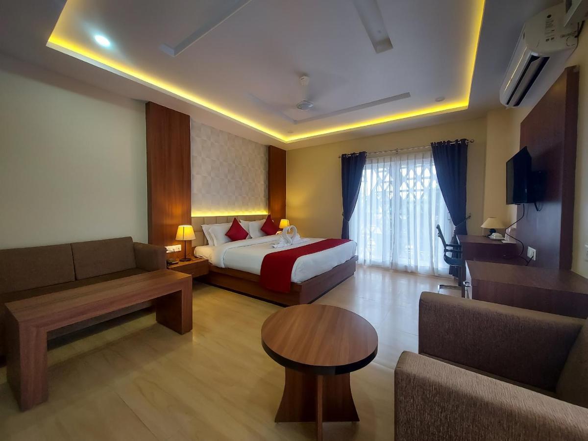 Hotel Bliss Jorhāt Buitenkant foto